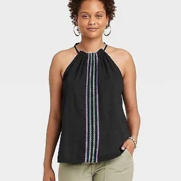 Pretty Black Woven Halter Tank Top NWT - Picture 1 of 10
